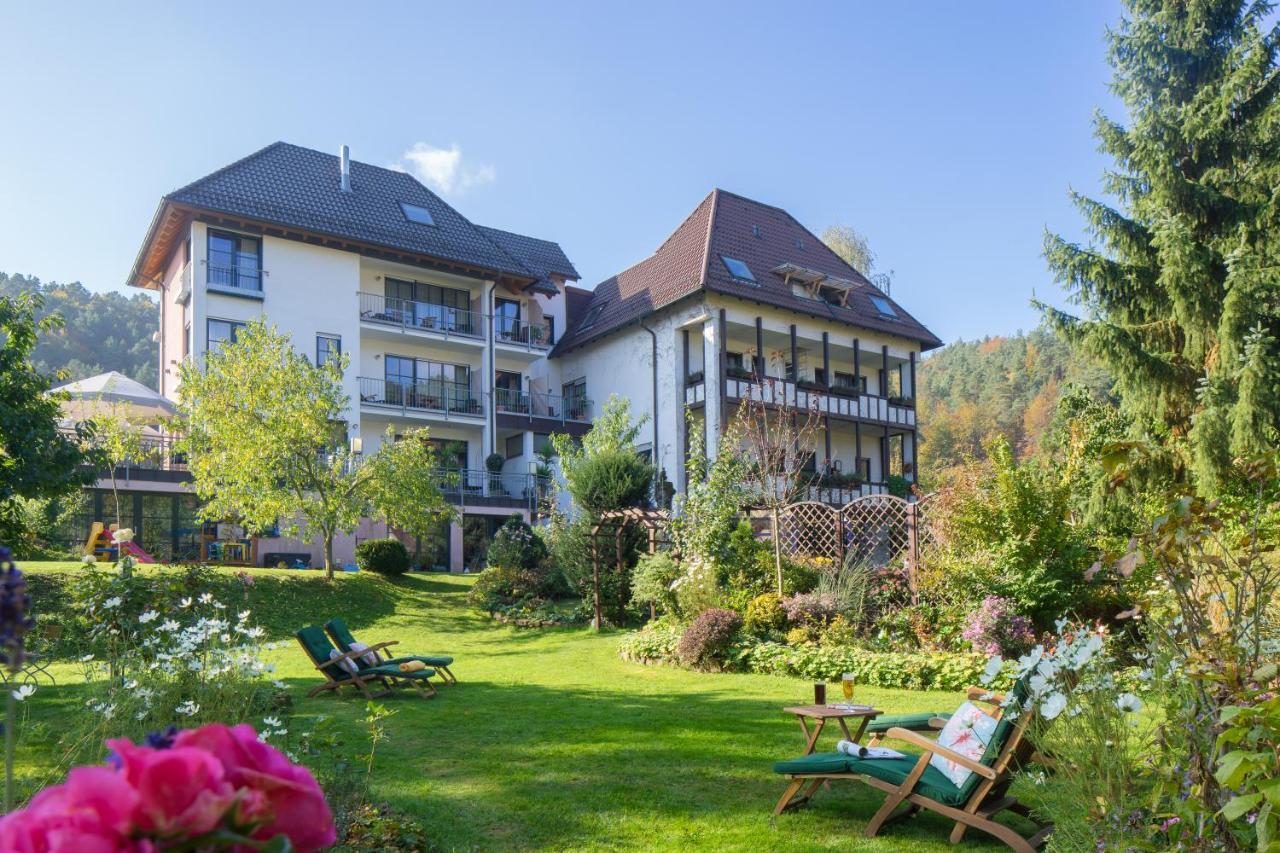 Waldhotel Felsentor Hauenstein Exterior photo