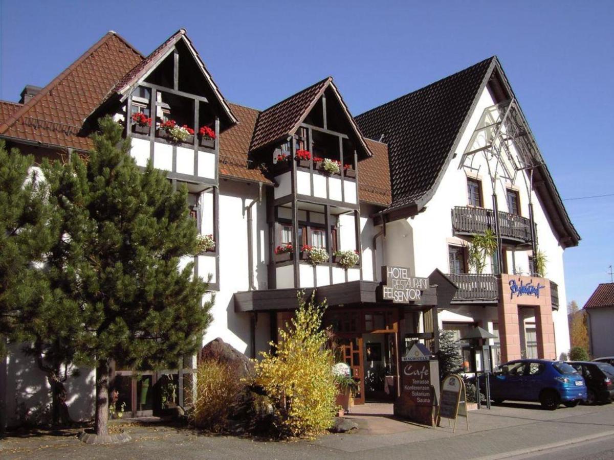 Waldhotel Felsentor Hauenstein Exterior photo